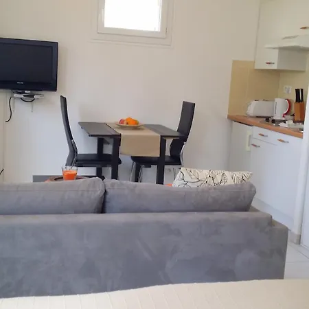Apartmanhotel Kimi Résidence 5*